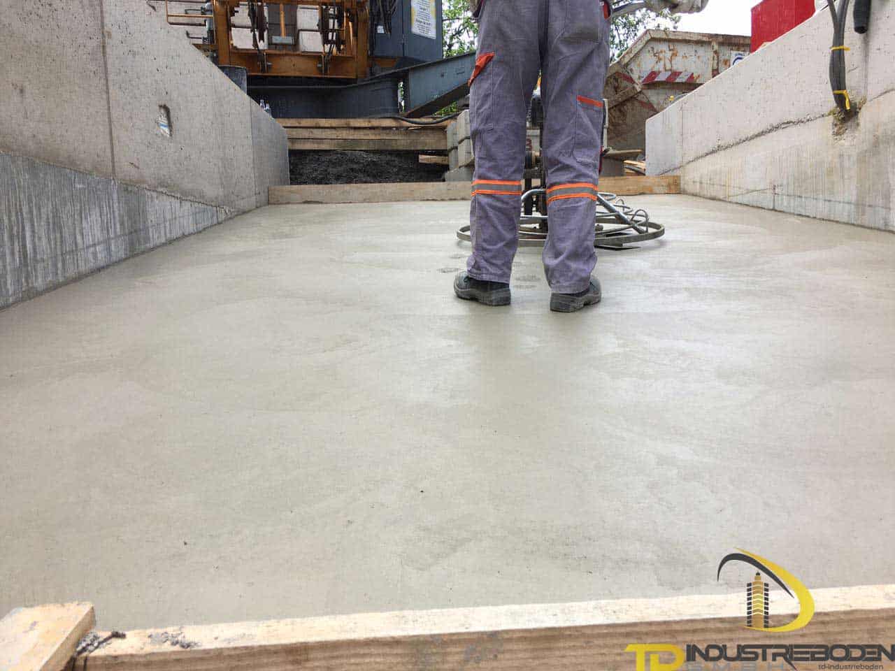 Betonglätten - TD Industrieboden GmbH